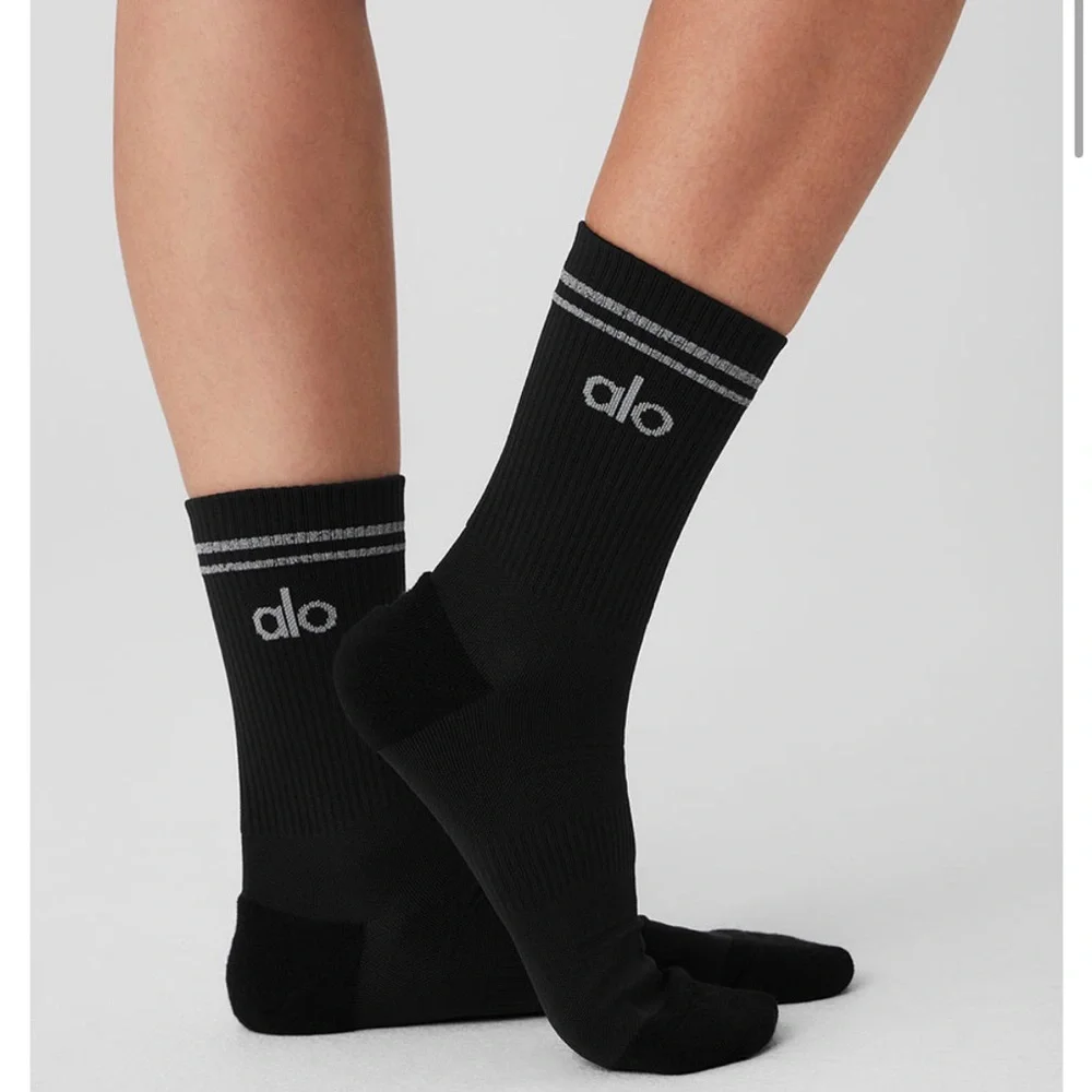 Alo Yoga Unisex Half-Crew Performance Socks – Black (L) NWT
